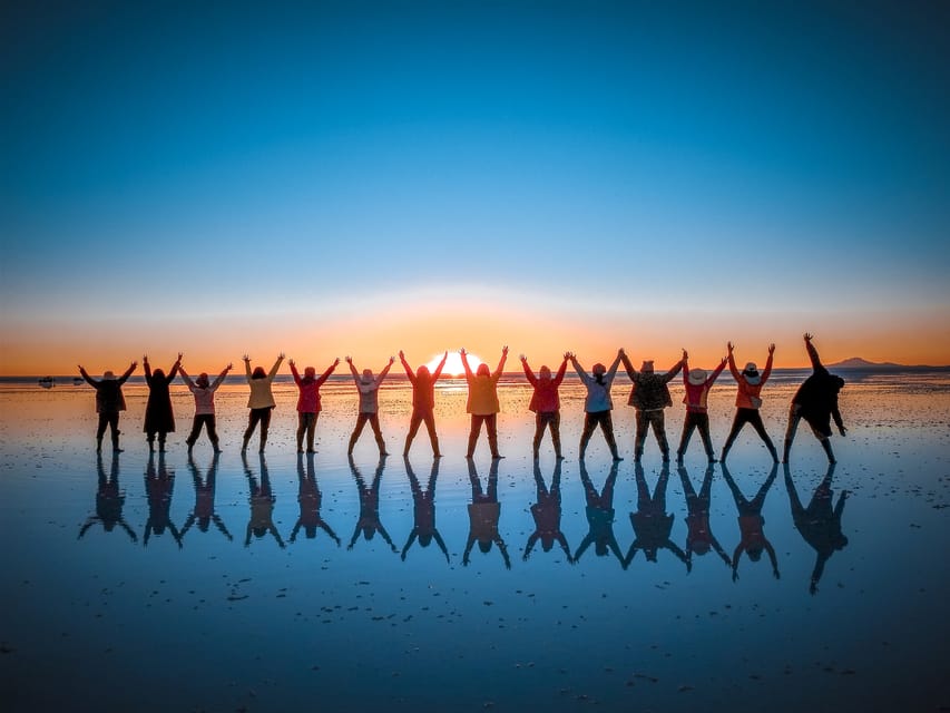 La Paz: 3-Day Uyuni Tour + Upgraded Round-Trip Night Buses - Tour Overview
