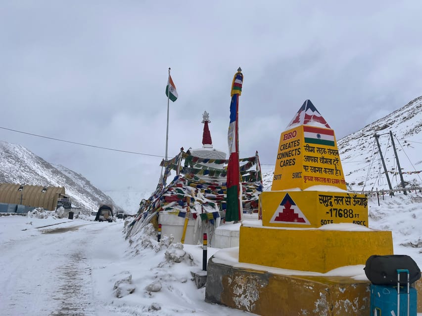 Leh: Nubra Valley Day Trip via Khardung La Pass