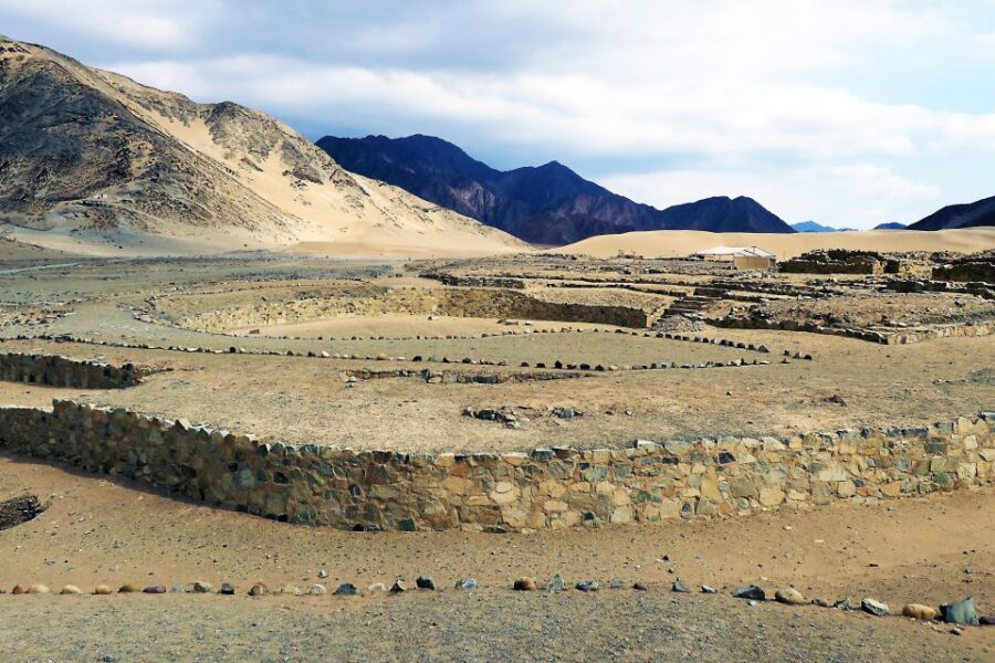 Lima: Full Day City of Caral | Entrance – Group Service |