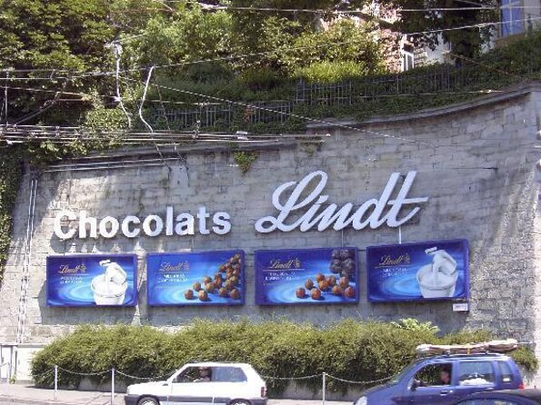LINDT Home of Chocolate, Cruise On Lake Zurich And Old Town Walking Tour - Tour Overview and Highlights