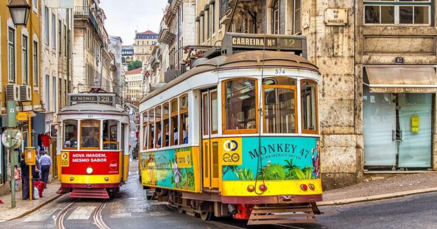 Lisbon: 3 Hours Sightseeing Tour by Eletric Car
