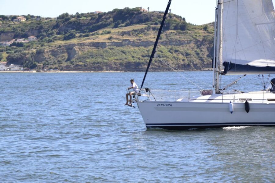 Lisbon: Day and Sunset Tour on the Tagus River