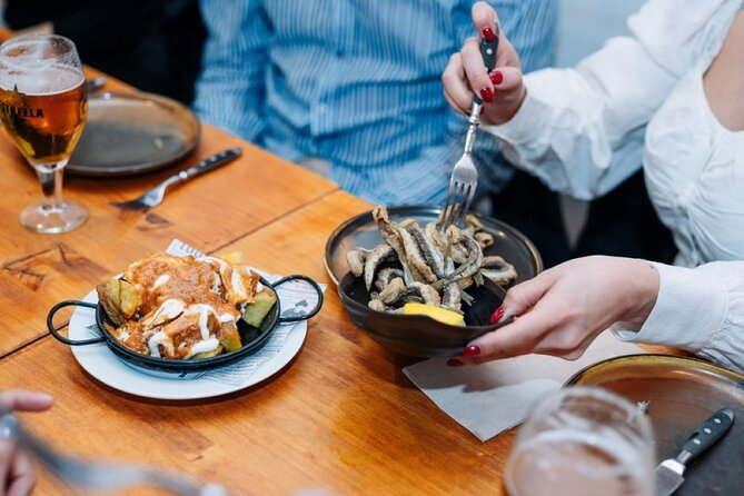 Lisbon Guided Food Crawl With Dinner