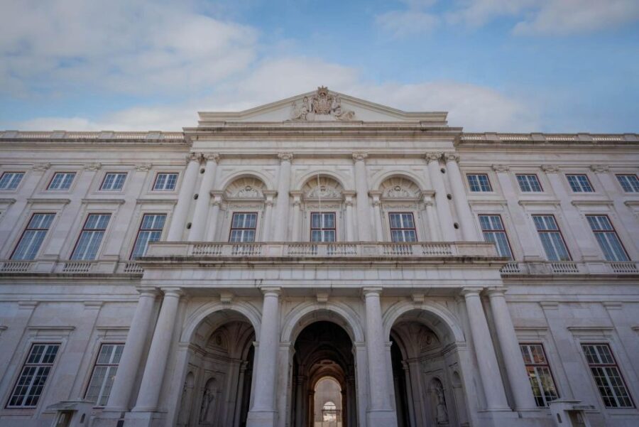 Lisbon: National Palace of Ajuda E-Ticket & City Audio Guide