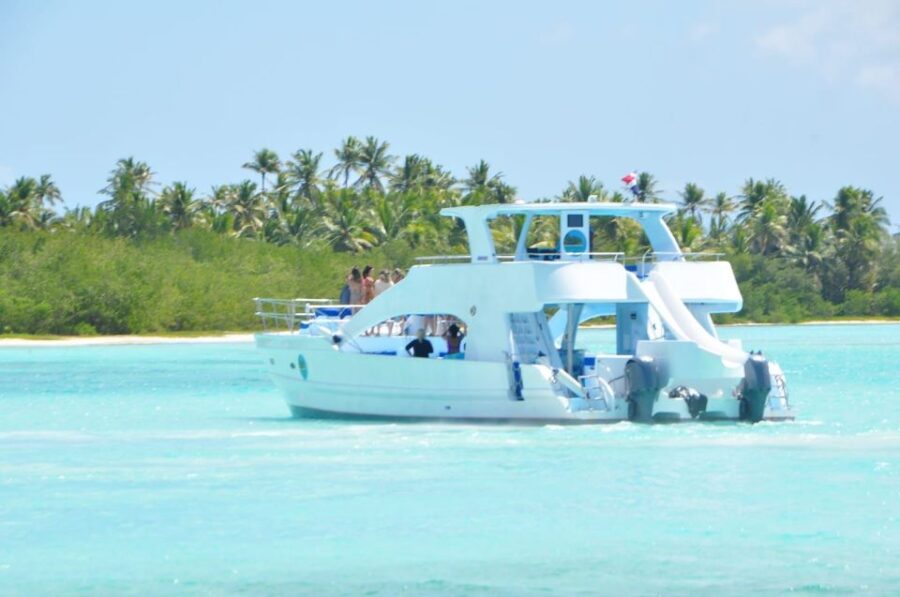 Los Haitises: Boat Excursion and Walking Tour With Lunch