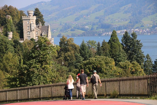 Lucerne Lakeside and Villas Private Walking Tour - Exploring Lucernes Lakeside Elegance