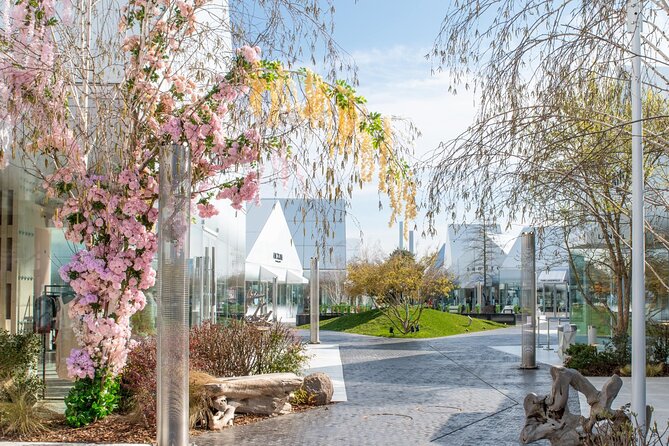 Luxury Outlet Shopping Day Trip From Geneva to Lyon