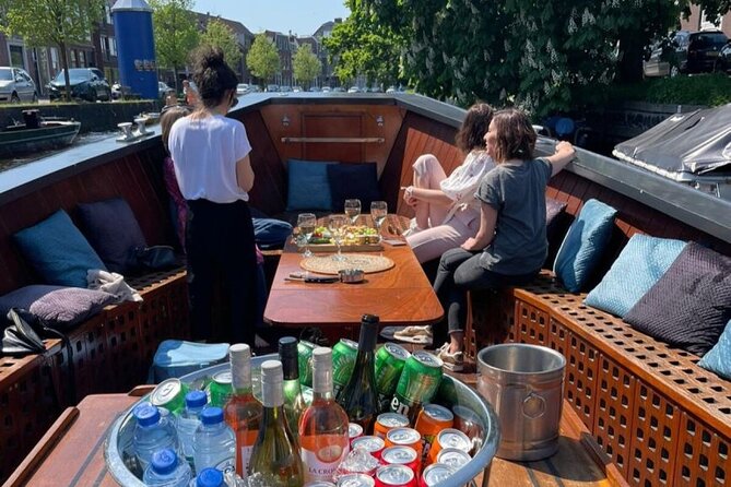 Luxury Shared Canal Tour With Live Guide - Overview of the Tour
