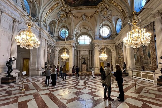 Madrid: Royal Palace Guided Tour With Skip the Line Ticket