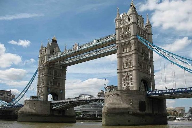 Mamma Mia! Child-Friendly Tower of London & Tower Bridge Tour