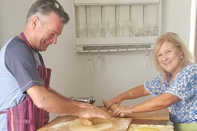 Market Tour and Italian Cooking Class With Mamma
