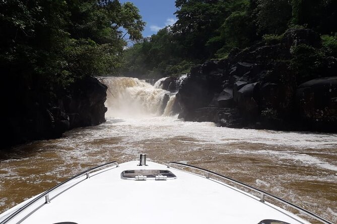 Mauritius : Ile Aux Cerfs Speed Boat Trip With BBQ and Drinks