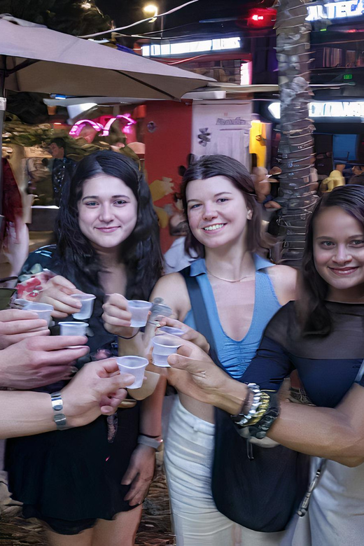 Medellin El Poblado Pub Crawl: Rooftop Vibes and Club Hoppin