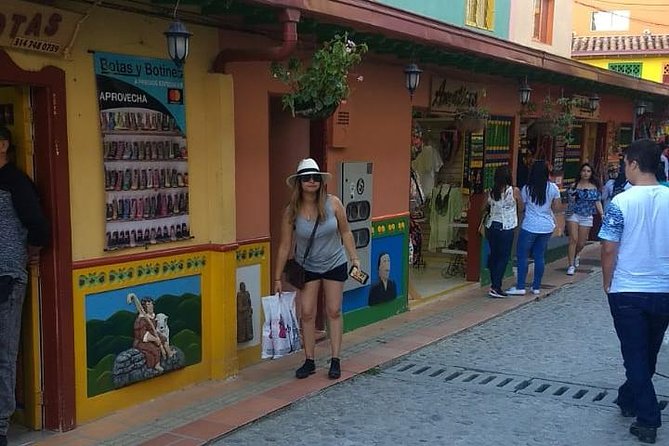Medellin, Surrounding Villages and Coffee Tour 6 Nights 7 Days