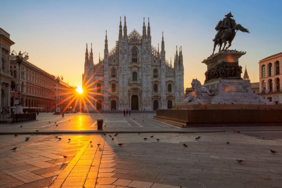 Milan: Express Walk With a Local in 90 Minutes