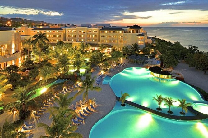 Montego Bay Airport Private Taxi to Any Montego Bay Hotels