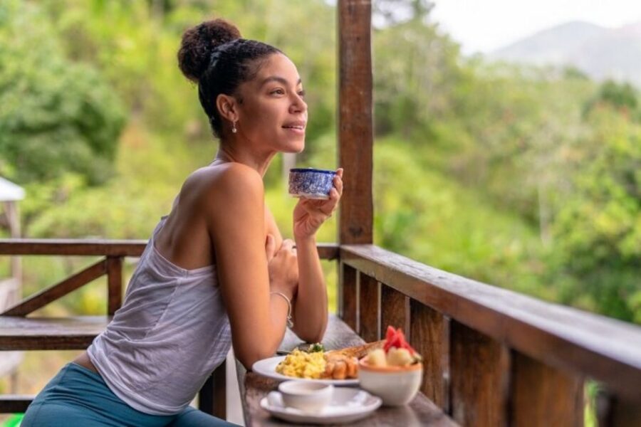 Montego Bay: Blue Mountain Hike With Waterfall Swim & Lunch