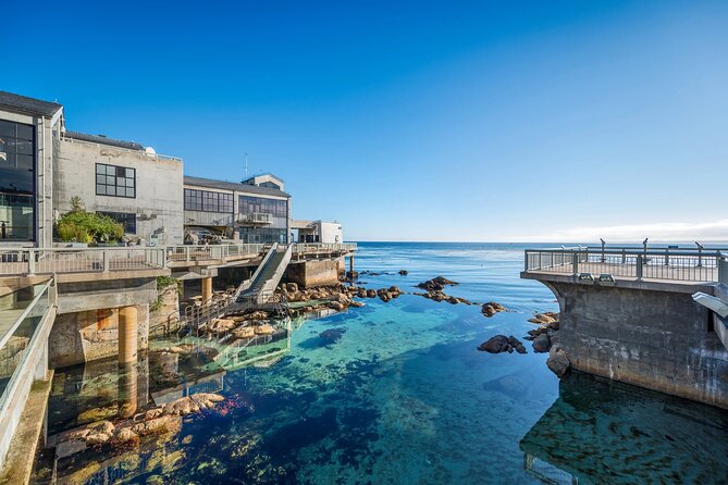 Monterey: Ocean Paradise, Trolley and Walking Tour