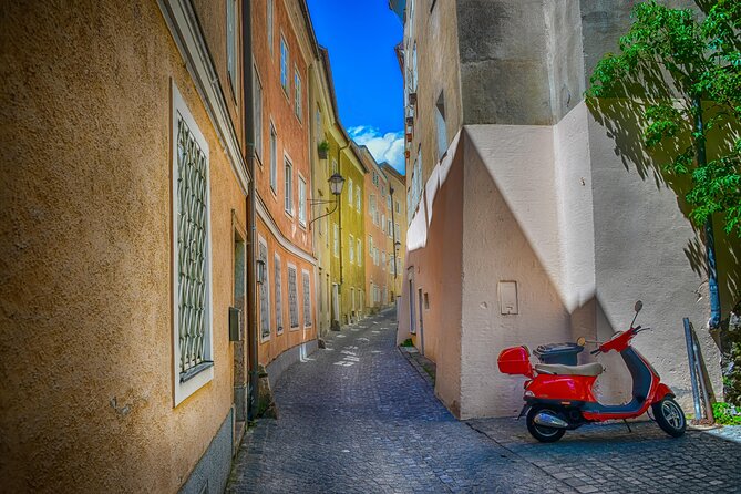 Mozarts Salzburg Exploration Game and Tour - Uncovering Mozarts Operatic Mystery