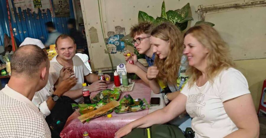 Mumbai: Street Food Tour - Eat Like a Local With Sunset View