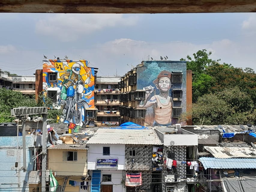 Mumbai:Dharavi Slum, Dhobi Ghat Laundry & Flower Market Tour
