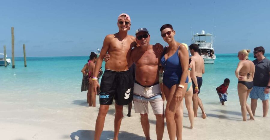 Nassau: Swimming Pigs Private Boat Tour – Up to 7 Persons