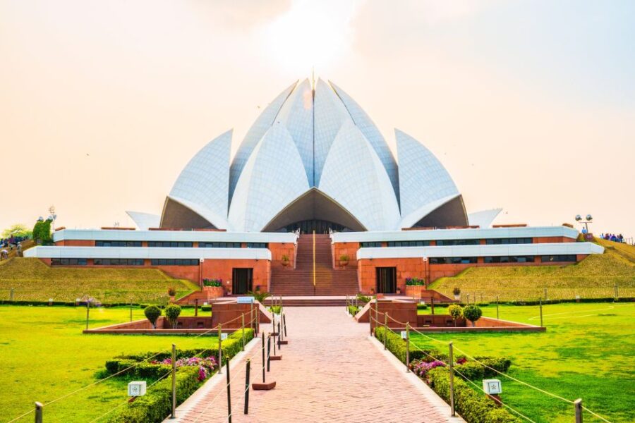 New Delhi: Lotus Temple Private Tour by Car W/ Skip-The-Line - Tour Overview