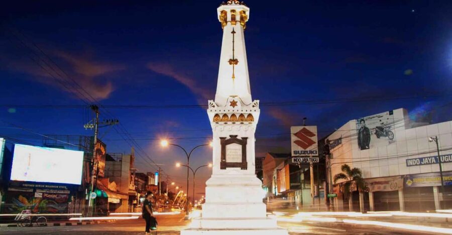 Night Street Food and Cultural Walking Tour