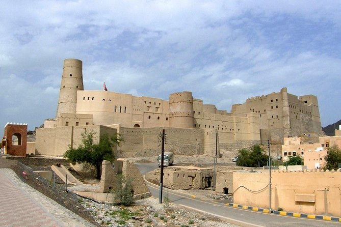 Nizwa Bahla & Jabrin Fort(Muscat Tours) as Private and Custom Trip