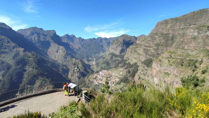 Nuns Valley & Pico Dos Barcelos Madeira Island Tour