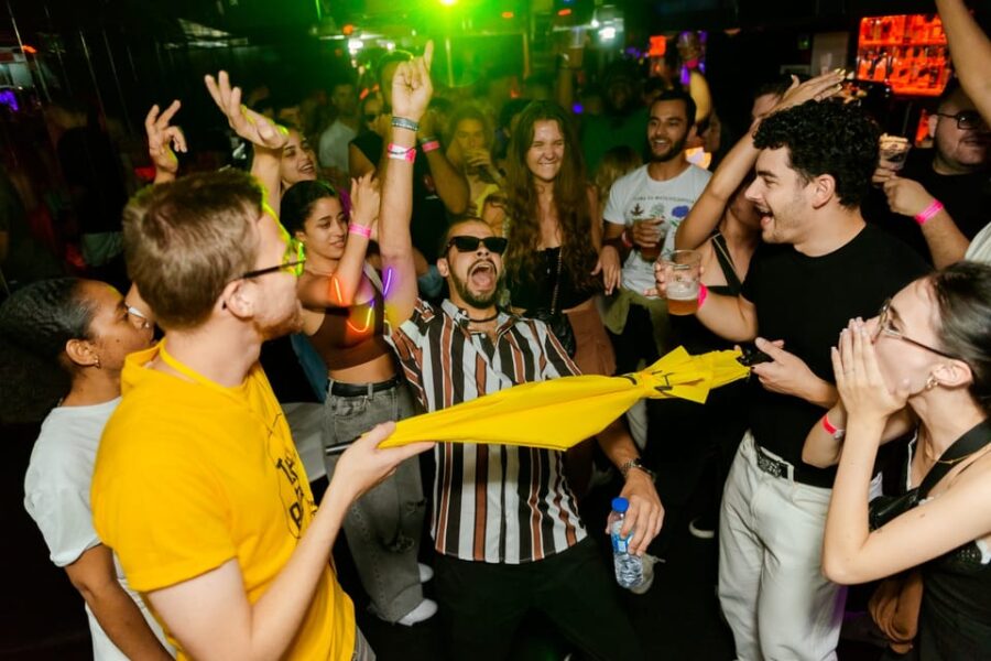 NYE Lisbon: New Years Eve Pub Crawl - Event Overview