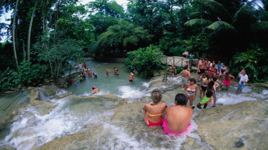 Ocho Rio: Dunns River Falls, Rafting, Horses & Ziplines Tour