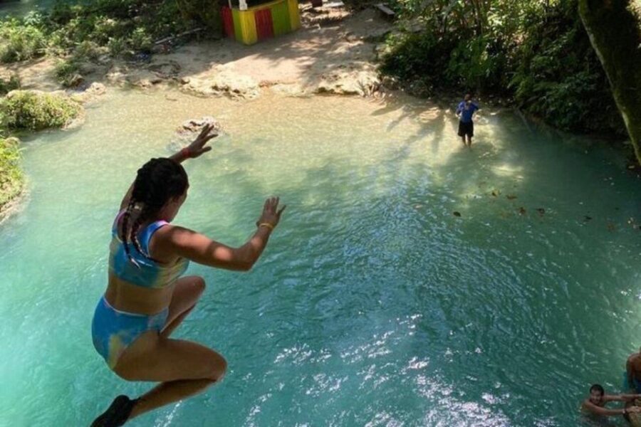 Ocho Rios: Blue Hole and Secret Falls Sightseeing Tour