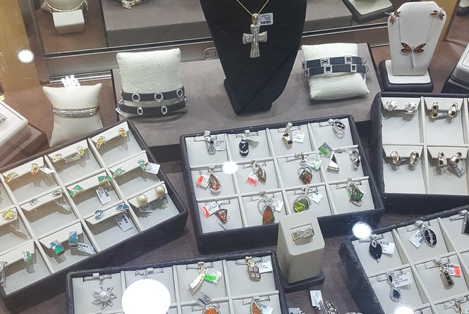 Ocho Rios Shopping Tour - Transportation Details