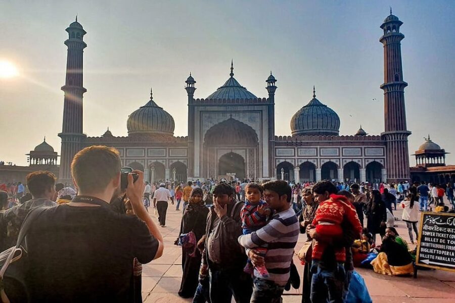 Old Delhis Chandni Chowk Tuk Tuk/Rickshaw Tour