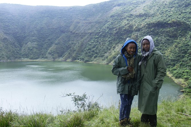 One Day Mount Bisoke Hike Adventure Tour in Volcanoes Park - What to Expect on the Hike