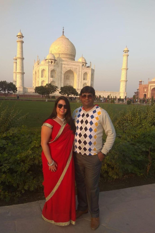 Overnight Agra Tour From Ahmedabad With Return Flights