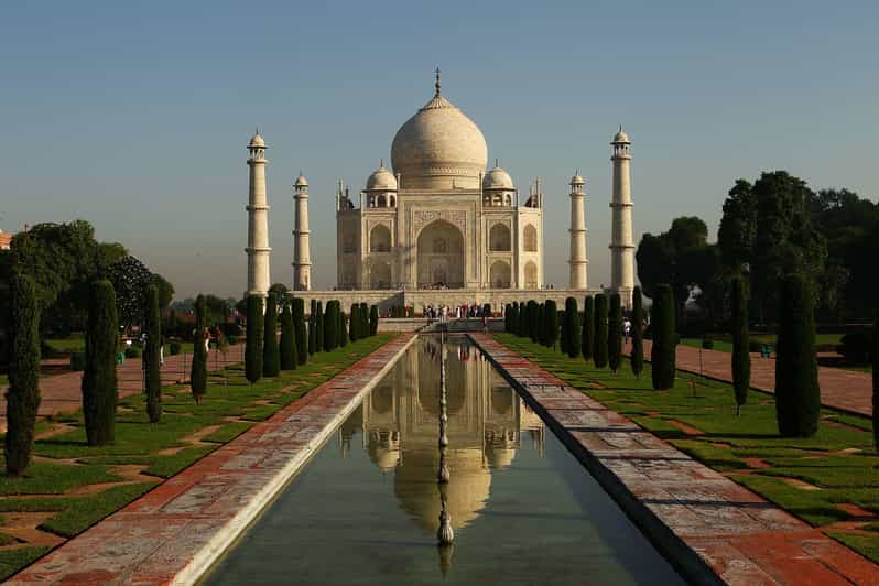 Overnight Agra Tour From Chennai With Return Flight