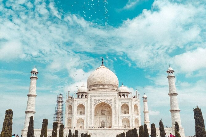 Overnight Taj Mahal Sunset And Sunrise Tour From Delhi