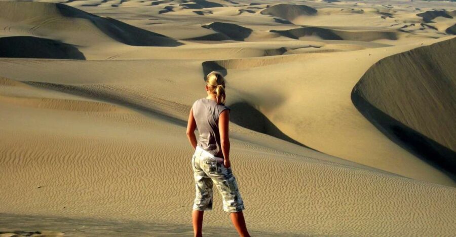 Paracas or Pisco: Private Huacachina Oasis Tour & Buggy Ride