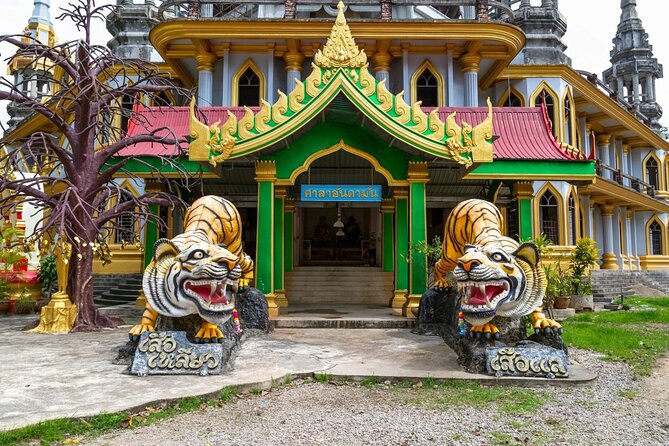 Phuket Sightseeing Tour With a Local Guide and Lunch