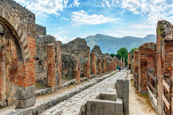 Pompeii Pass Skip the Line Ticket and Guided Tour