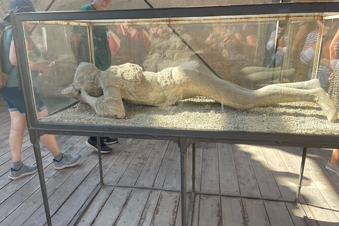 Pompeii Ruins Skip-The-Line Tour With Archaeologist
