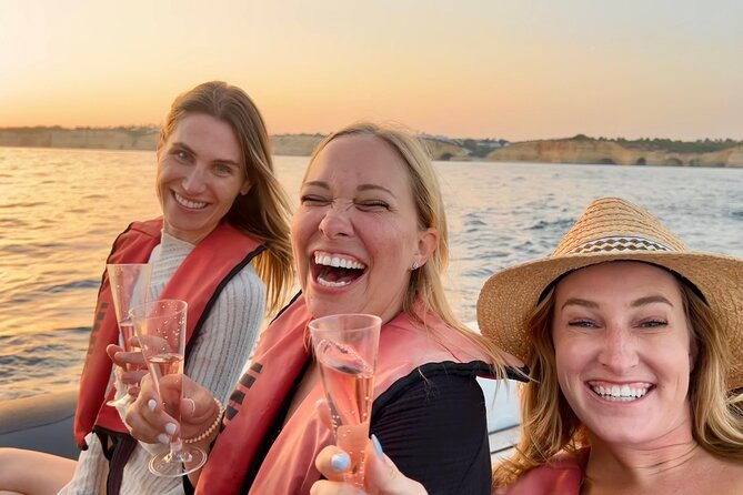 Portimão: Benagil Caves and Sunset Experience With Sparkling Wine - Meeting and Pickup Information
