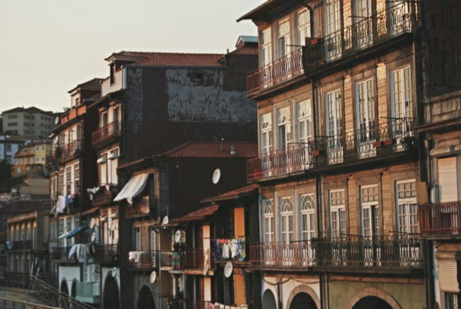 Porto Old Ribiera Wall Walking Tour