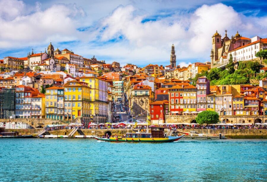 Porto Ribeira and Highlights Private Walking Tour