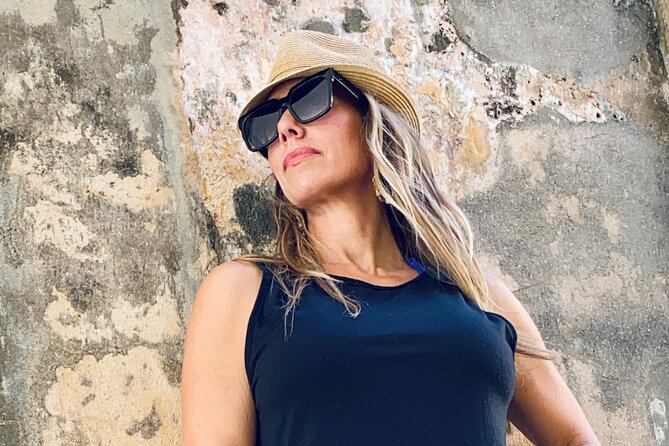 Pour & Pose: Travel Portraits With a Twist of Wine - Guided Photography Lesson