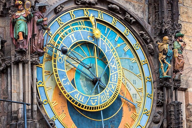 Prague’s Old Town and Charles Bridge Private Walking Tour (Right Riverbank)