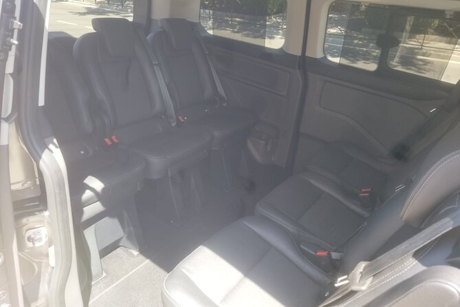 Premium Private Transfer:Your Door to Spains Iconic Destinations