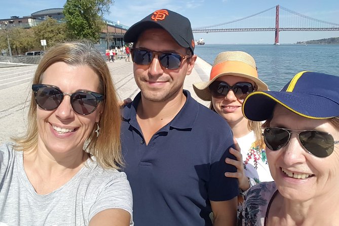 Private 2-Hour Sightseeing Tour in Lisbon